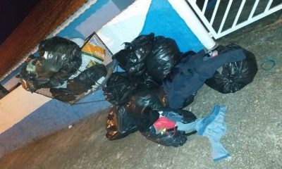 Doações de roupas são descartadas no lixo do Centro Comunitário de Itupeva