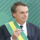 Bolsonaro assina MP que acaba com publicações de balanços em jornais