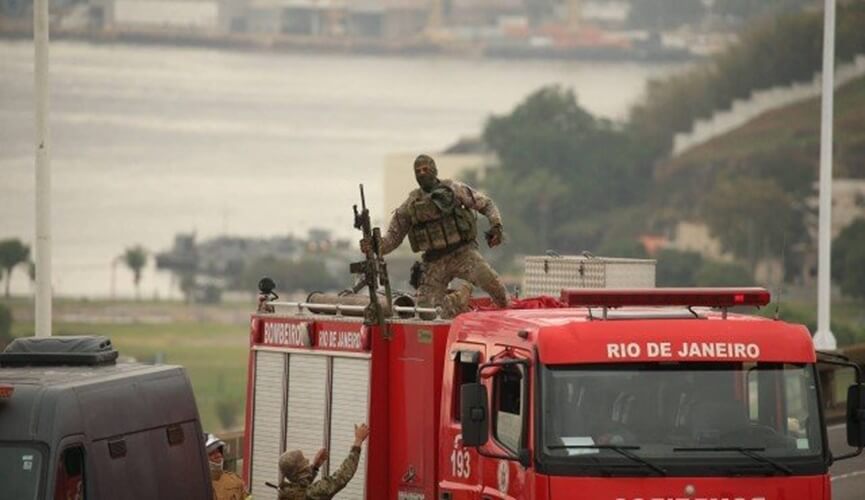 Assembleia do Rio vai homenagear sniper que matou sequestrador de ônibus
