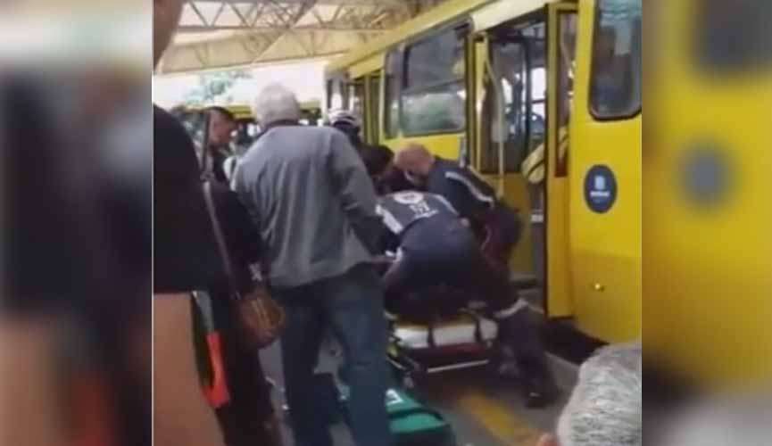 Passageiro tenta evitar assalto em ônibus de Jundiaí e é esfaqueado
