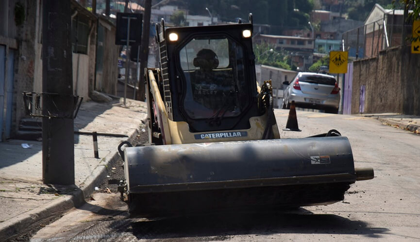 Programa 'Mais Asfalto' começa recapeamento de vias no São Camilo