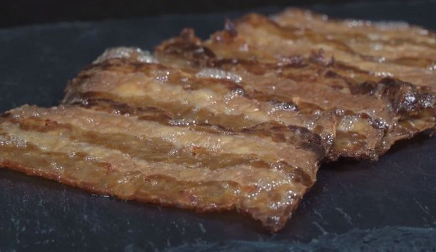 Nestlé lança bacon vegano
