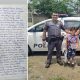 À esquerda, carta que criança escreveu ao Papai Noel pedindo cesta básica; à direita, policiais com menino segurando presente