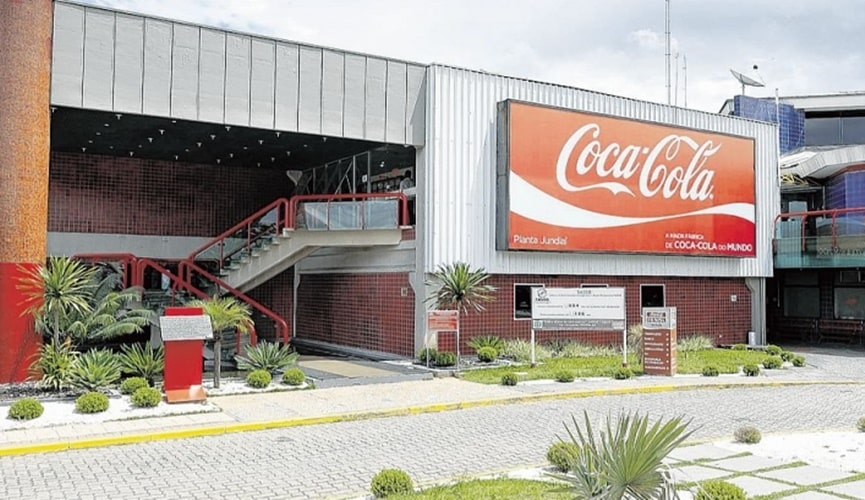 Fachada do prédio da Coca-Cola FEMSA em Jundiaí