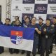 grupos de guardas municipais mulheres de jundiaí seguram bandeira do símbolo da gm de jundiaí