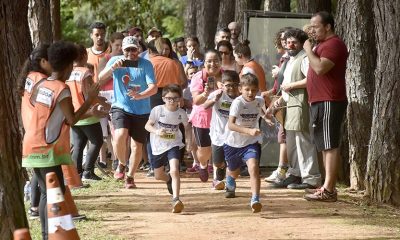 Foto de corrida de crianças