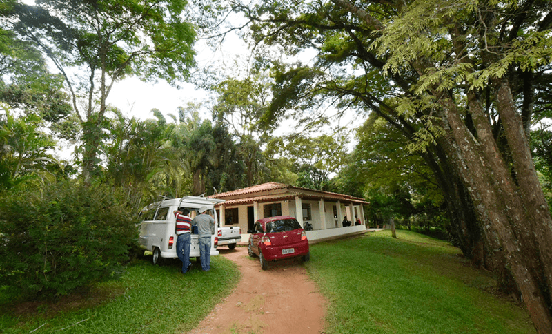 Casa em terreno