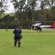 Helicóptero águia em campo de futebol