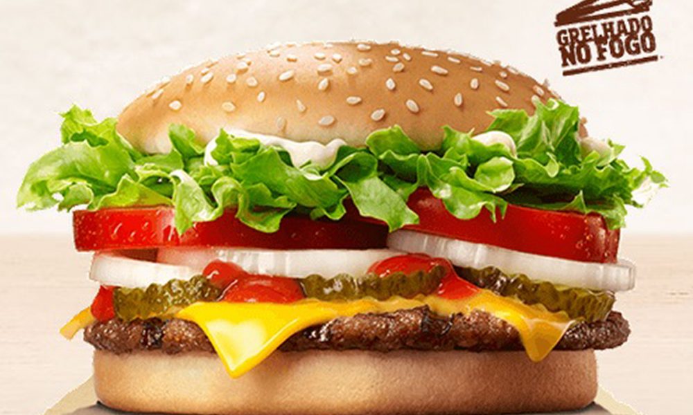 lanche do cardápio do burger king oferecido na promoção