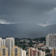 Foto aérea de Jundiaí com nuvens de chuva