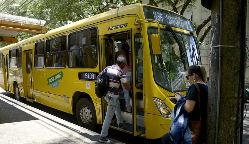 Foto de ônibus da linha Hospital São Vicente