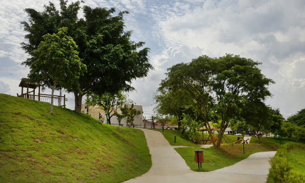 praça revitalizada em bairro de Jundiaí