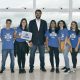 Foto de estudantes com o prefeito Luiz Fernando Machado