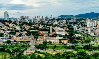 Foto aérea da cidade