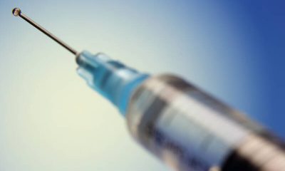 agulha e seringa de vacina