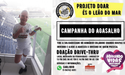 Larissa veste uniforme do Santos; à direita, banner com dados sobre a campanha