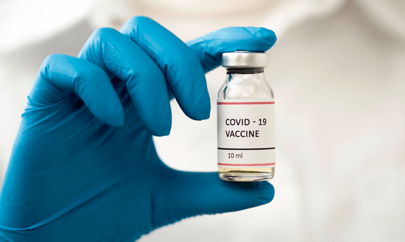 Vacina para Covid-19 em frasco de vidro