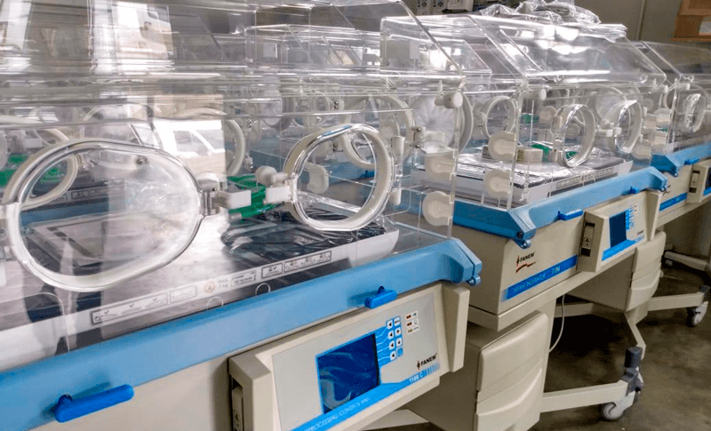 Incubadora da UTI Neonatal