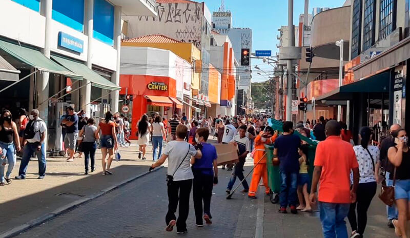 Centro de Jundiaí após reabertura