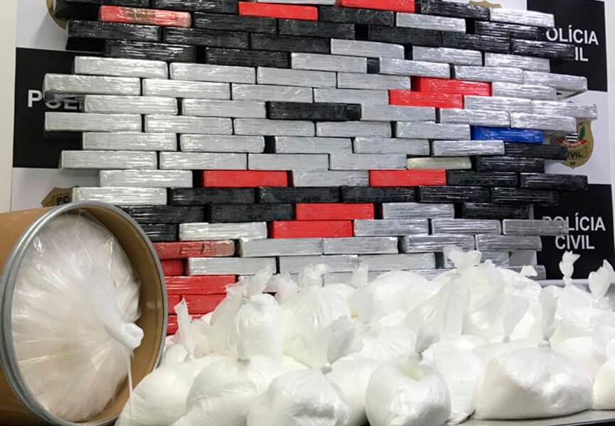 Dise apreende 236 kg de cocaína no Tarumã. (Foto: Divulgação)