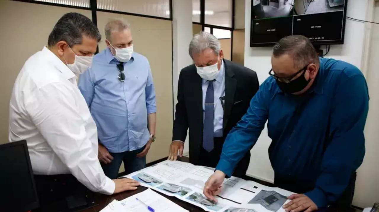 Reunião para aprovação da construção do novo prédio do Núcleo de Apoio à Mulher de Itupeva.