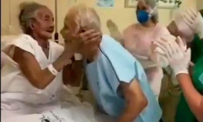 Casal de idosos se encontram no hospital. (Foto: Reprodução)