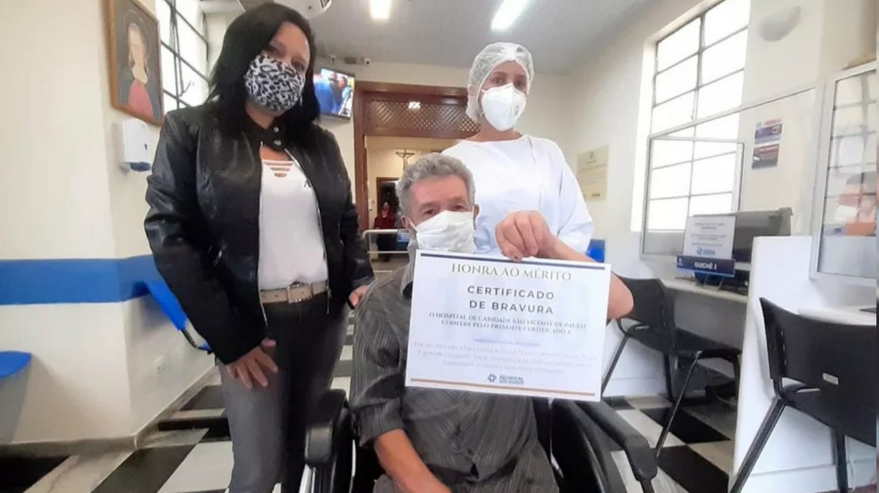 Milésimo paciente curado da Covid-19 recebe alta do Hospital São Vicente, em Jundiaí