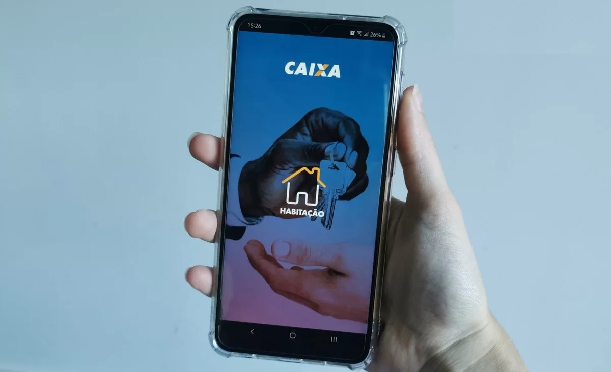 Celular com aplicativo do novo serviço de financiamento habitacional da Caixa