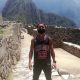 Turista visita Machu Picchu, no Peru, sozinho