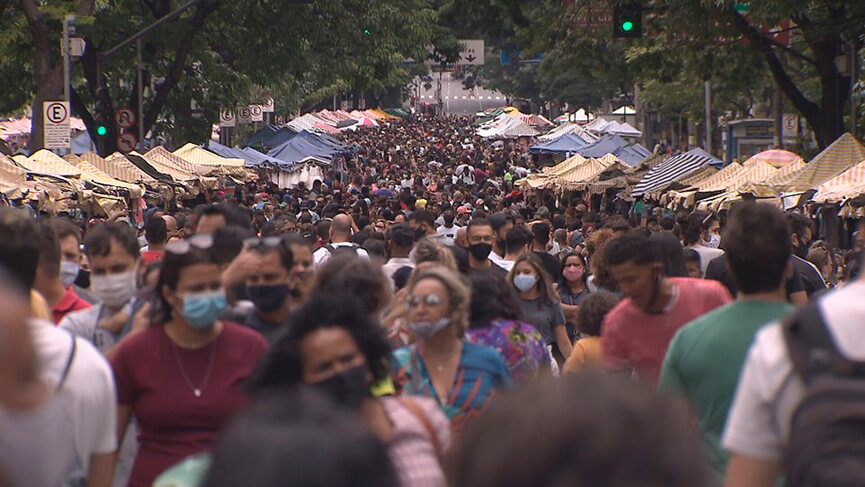 Aglomeração de pessoas. (Foto: Reprodução/TV Globo)