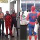 Super Heróis fazendo compras em Louveira