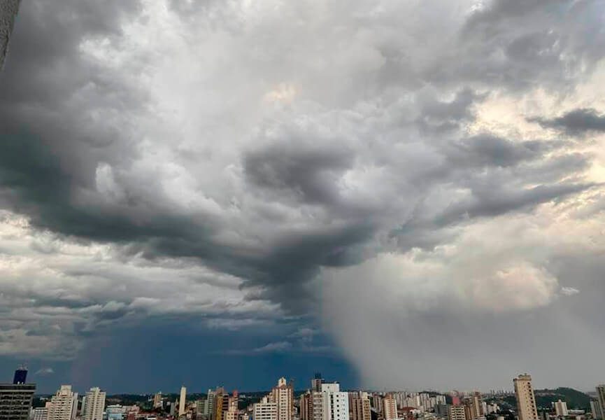 Tempestade em Jundiaí. (Foto: Eliane Giner Roselis)