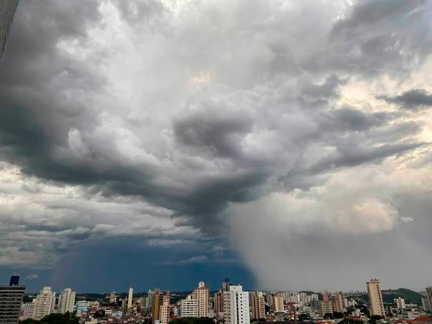 Tempestade em Jundiaí. (Foto: Eliane Giner Roselis)