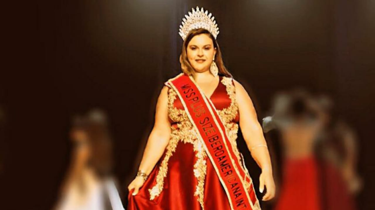 Tamires Carezzato, de Jundiaí, foi coroada Miss Internacional Plus Size em novembro.