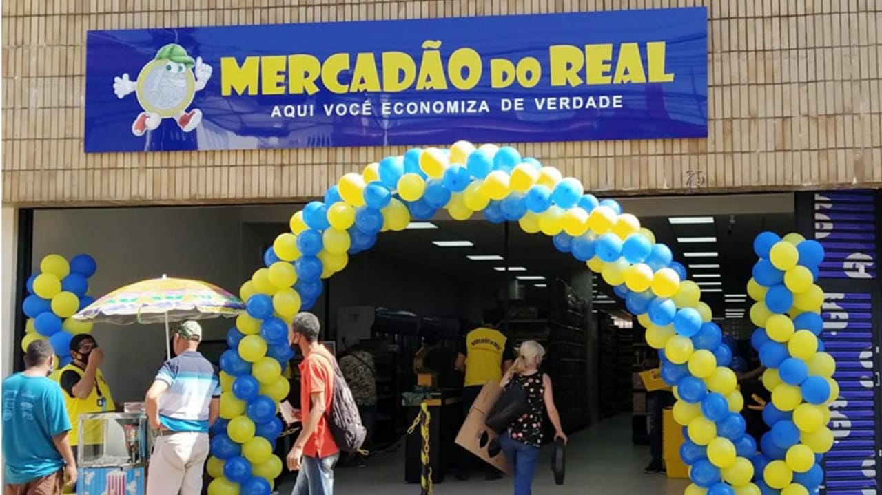 A loja Mercadão do Real está localizada na rua do Rosário, nº 73