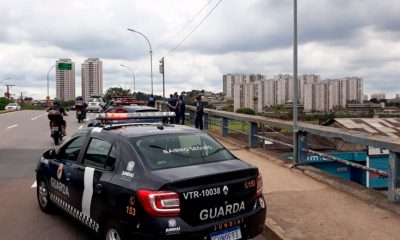 Tentativa de suicídio no viaduto da Duratex. (Foto: Divulgação/GMJ)