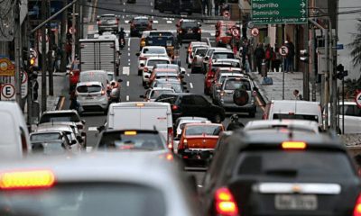 Congestionamento de carros em São Paulo