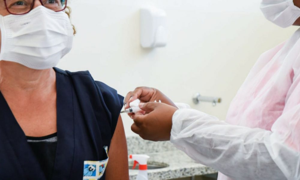 Jundiaí passa a divulgar número de vacinados em Boletim Epidemiológico.