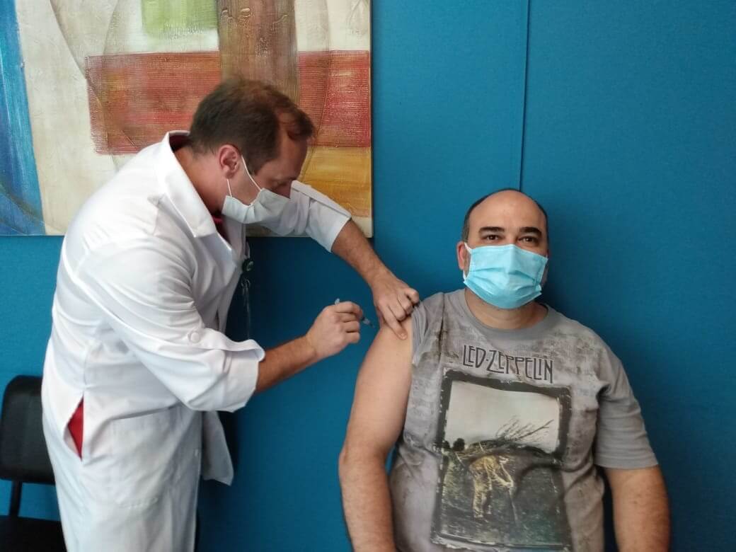 Vacinação contra Covid-19 no HU. (Foto: Divulgação)