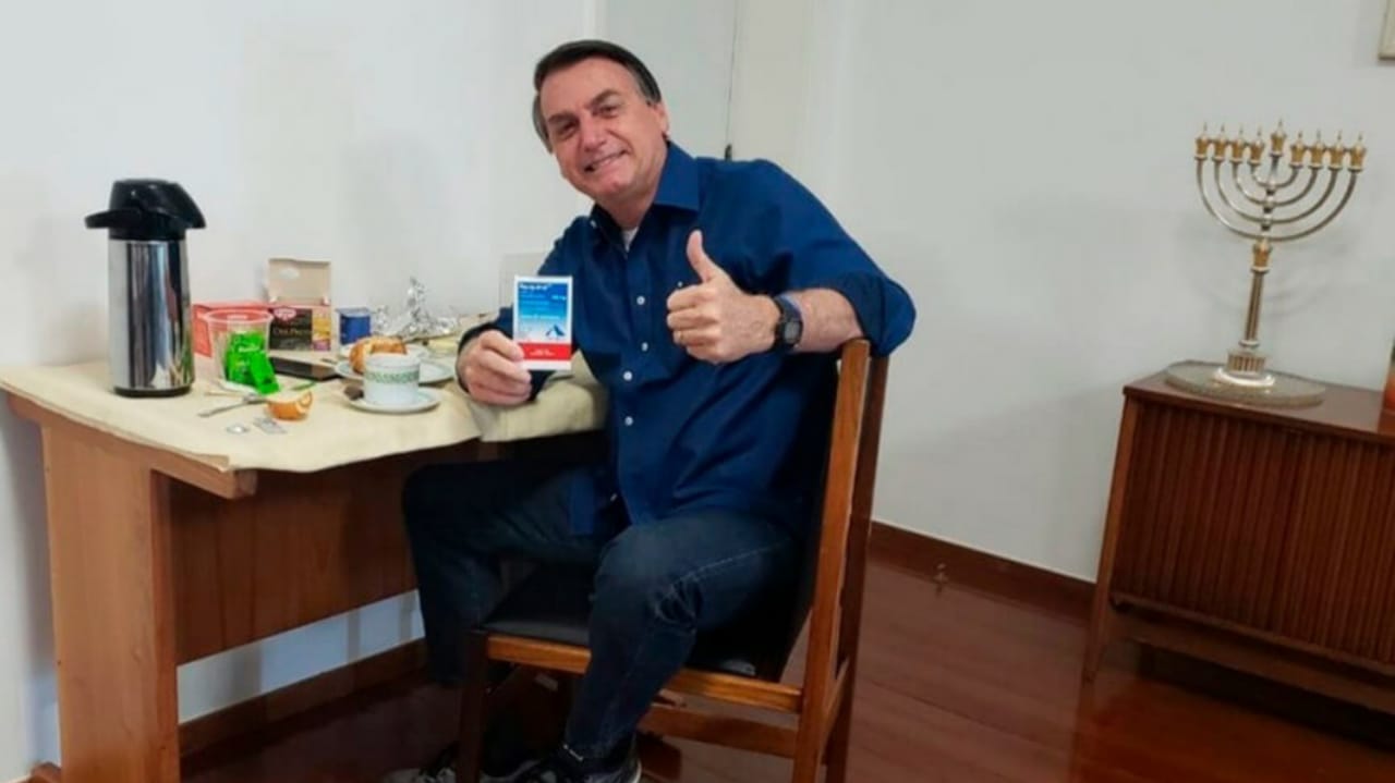 Bolsonaro faz divulgação de medicamentos ineficazes para tratamento da Covid19