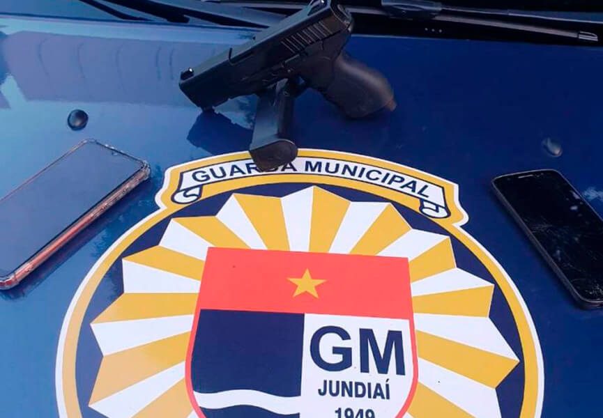 GMJ apreende réplica de pistola. (Foto: Divulgação)