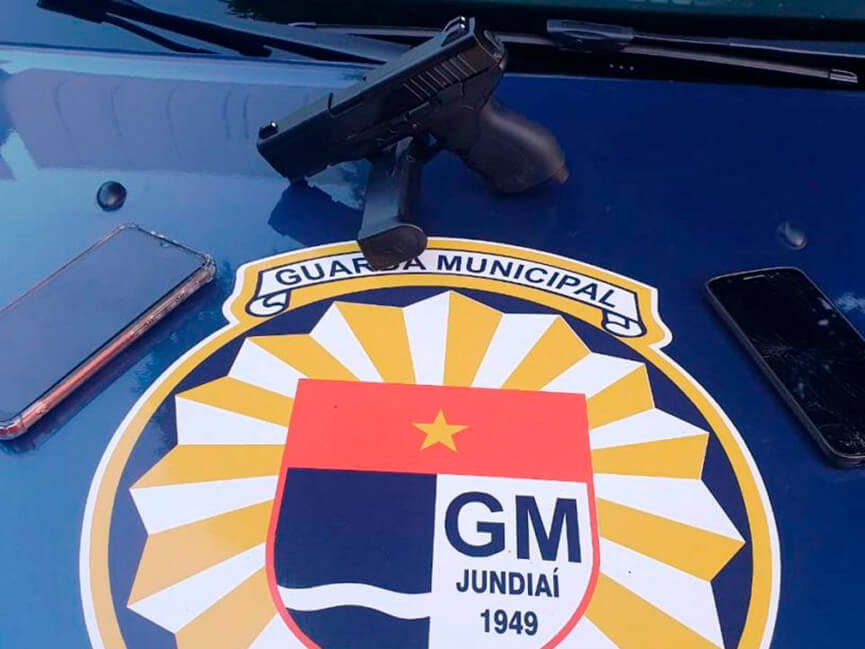 GMJ apreende réplica de pistola. (Foto: Divulgação)