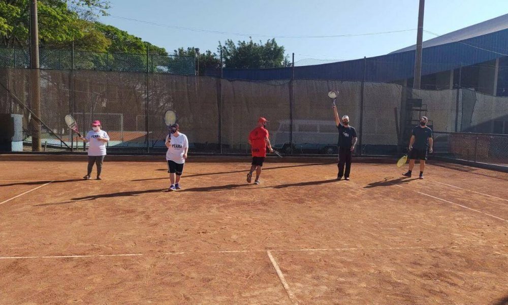 Atletas de tênis do PEAMA de Jundiaí