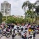 motoboys com suas motos em protesto