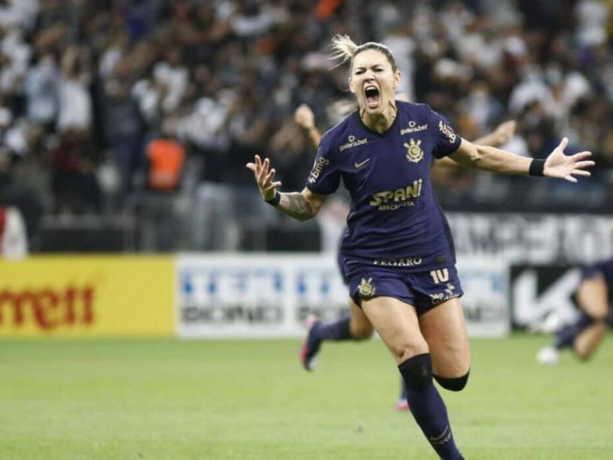 Corinthians vira sobre o São Paulo na Neo Química Arena e conquista o Paulista  Feminino