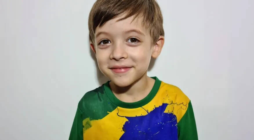 Theo Costa Ribeiro, 5 anos