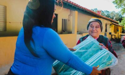 entrega de agasalhos e cobertores para famílias das áreas rurais de Itupeva
