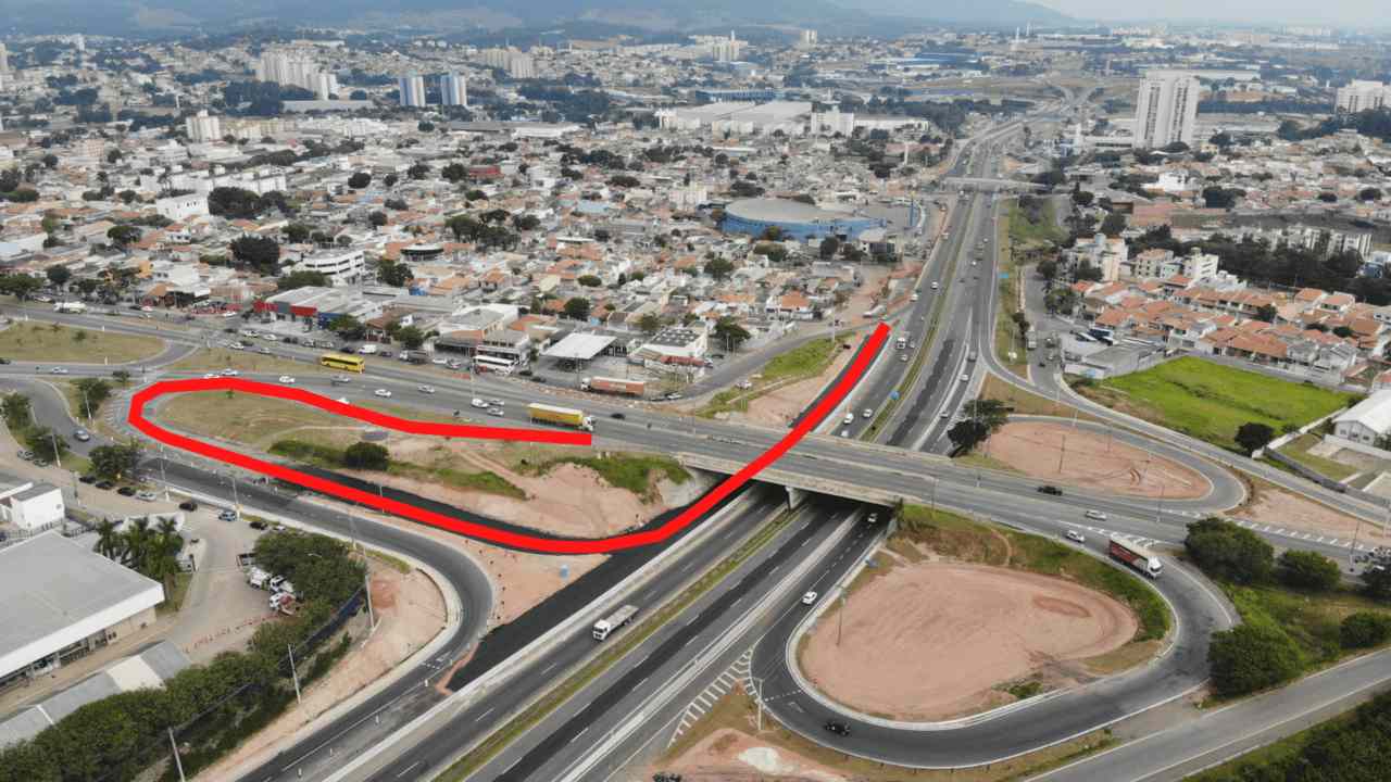 Alça de acesso da rodovia João Cereser para Geraldo Dias