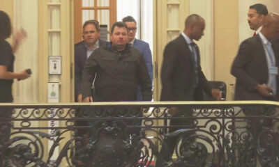 Vinícius Hayden, ex-assessor de Gabriel Monteiro, presta depoimento de colete à prova de balas