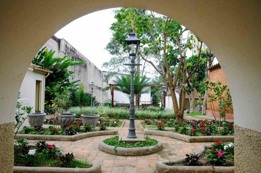 Os jardins do Solar do Barão estão abertos para receber os visitantes